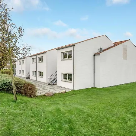 3 Bedroom Cozy In Apartamento *