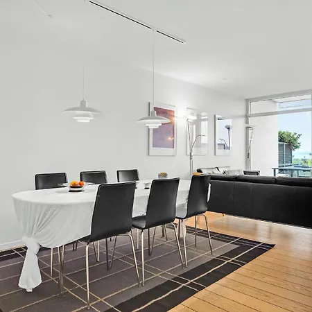 3 Bedroom Cozy In Apartamento